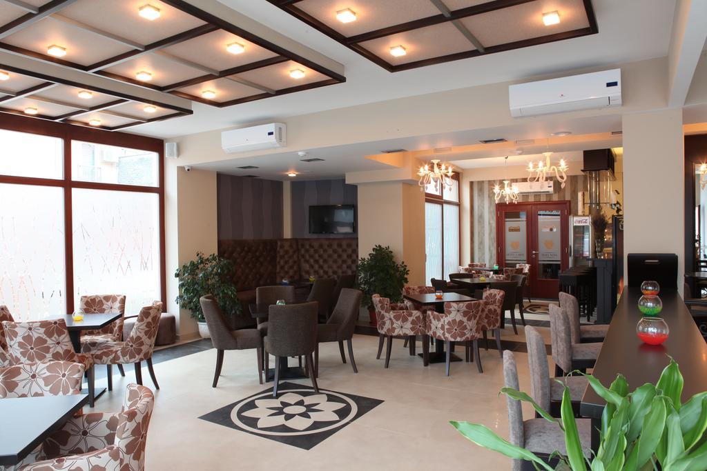 Garni Hotel Tema Nova Cacak Bagian luar foto
