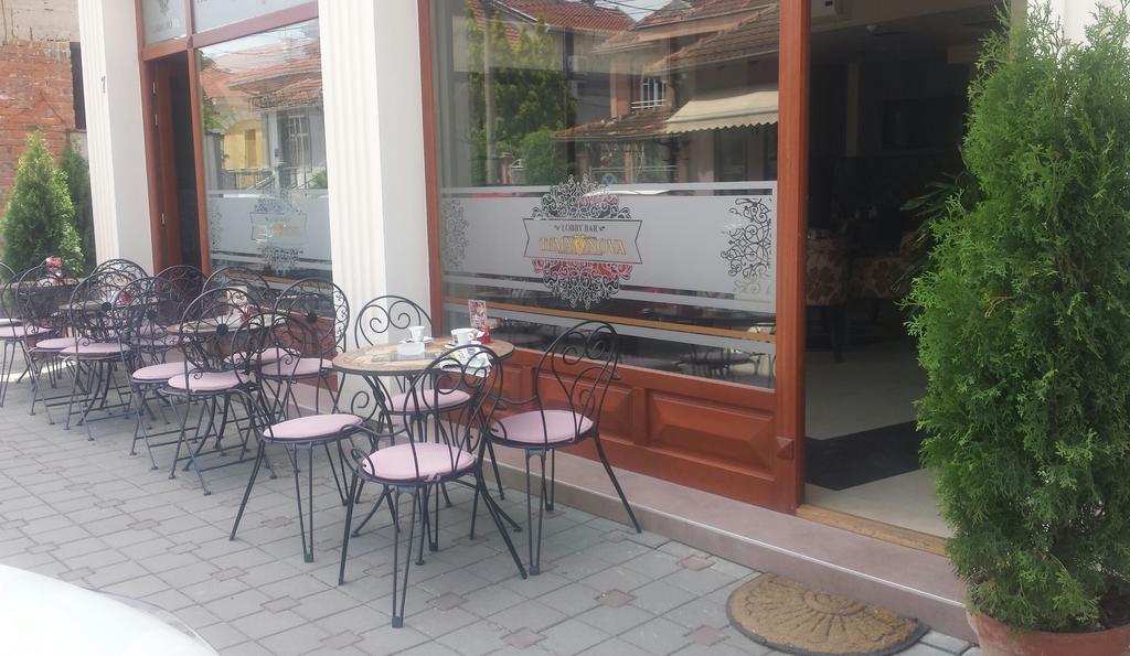 Garni Hotel Tema Nova Cacak Bagian luar foto